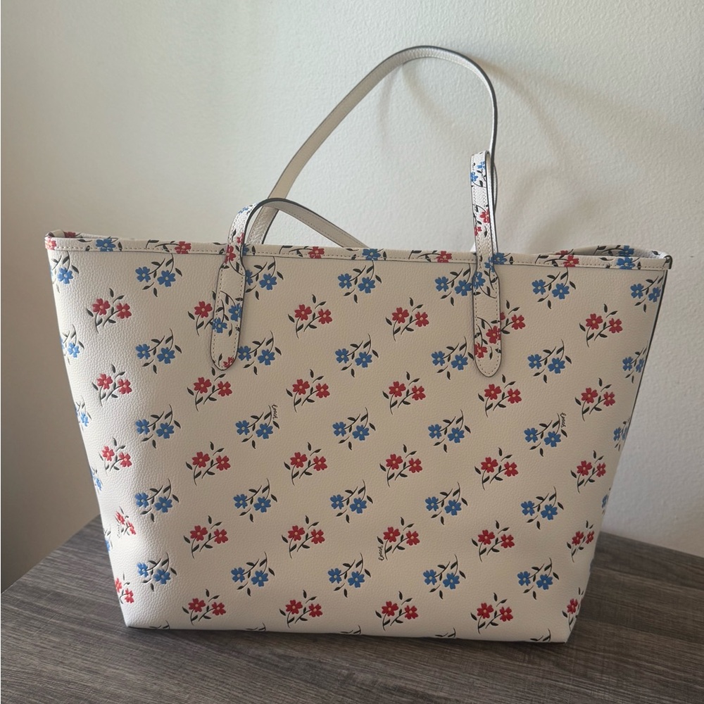 Coach White Leather Bag with Red and Blue Floral Design - Picture 4 of 11